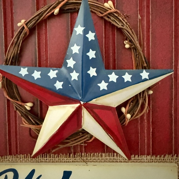 NWT American Welcome Decor Hanging Star and Stripe Sign for Wall/Door - Picture 2 of 5
